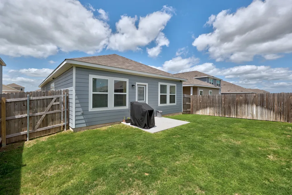 456 Thistle Lane Maxwell, TX 78656