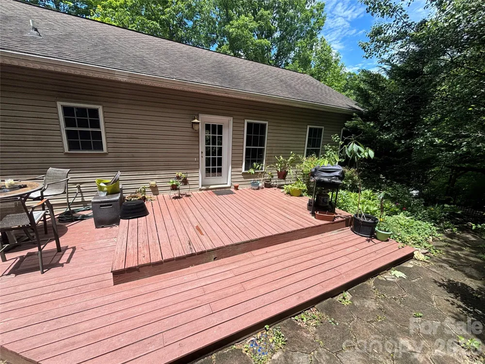 319 Glenn Bridge Road Arden, NC 28704