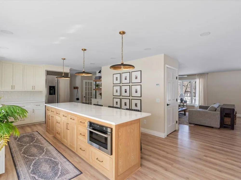 17887 Riverwood Drive Little Falls, MN 56345