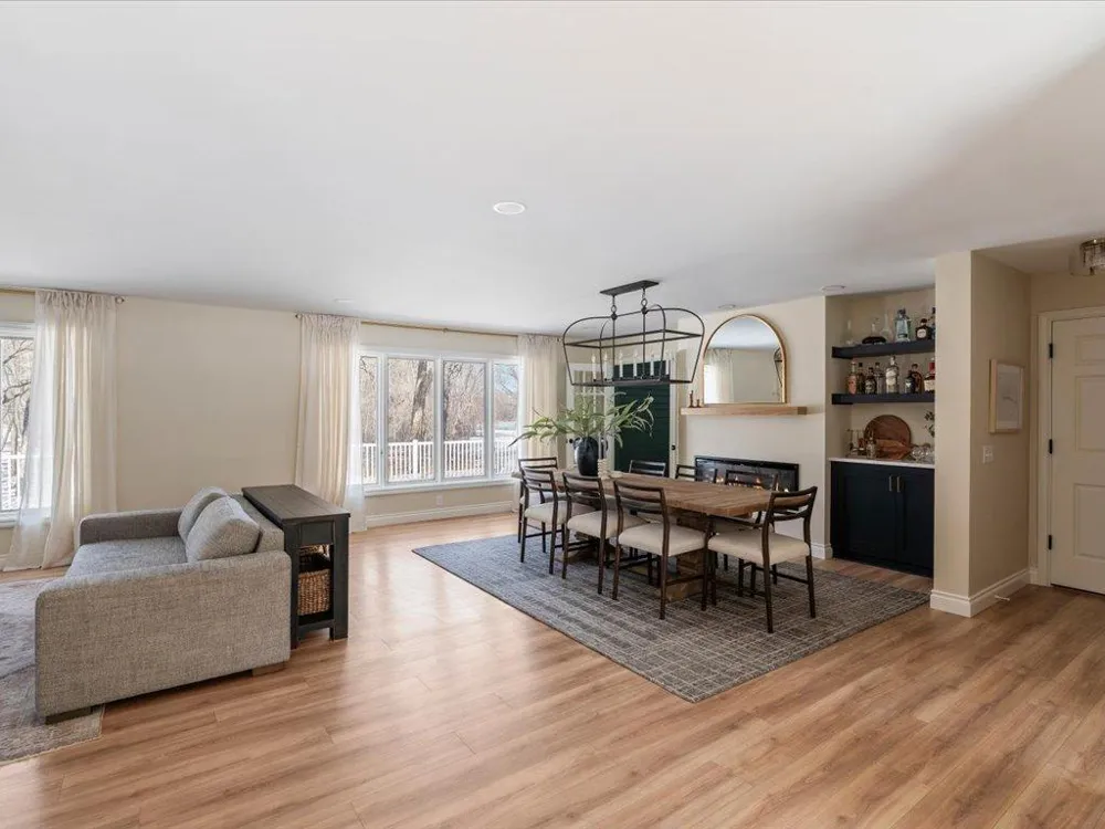 17887 Riverwood Drive Little Falls, MN 56345