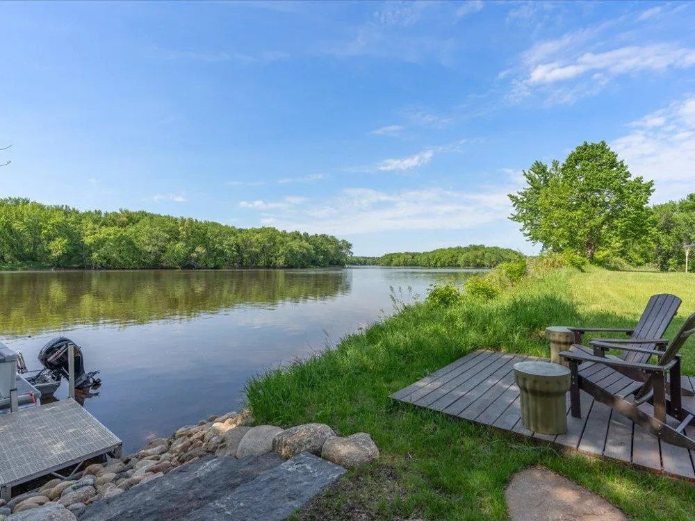 17887 Riverwood Drive Little Falls, MN 56345