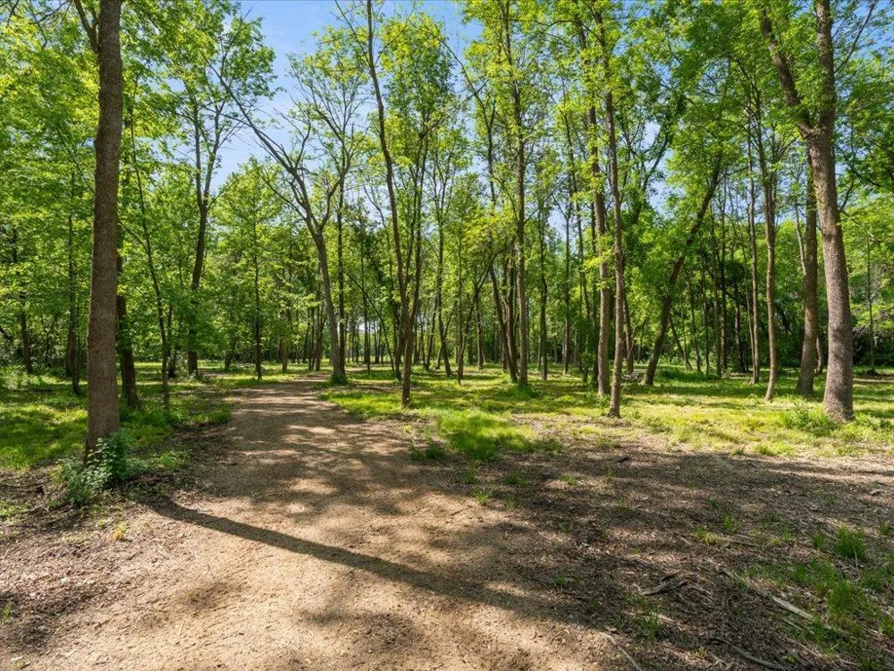 17887 Riverwood Drive Little Falls, MN 56345