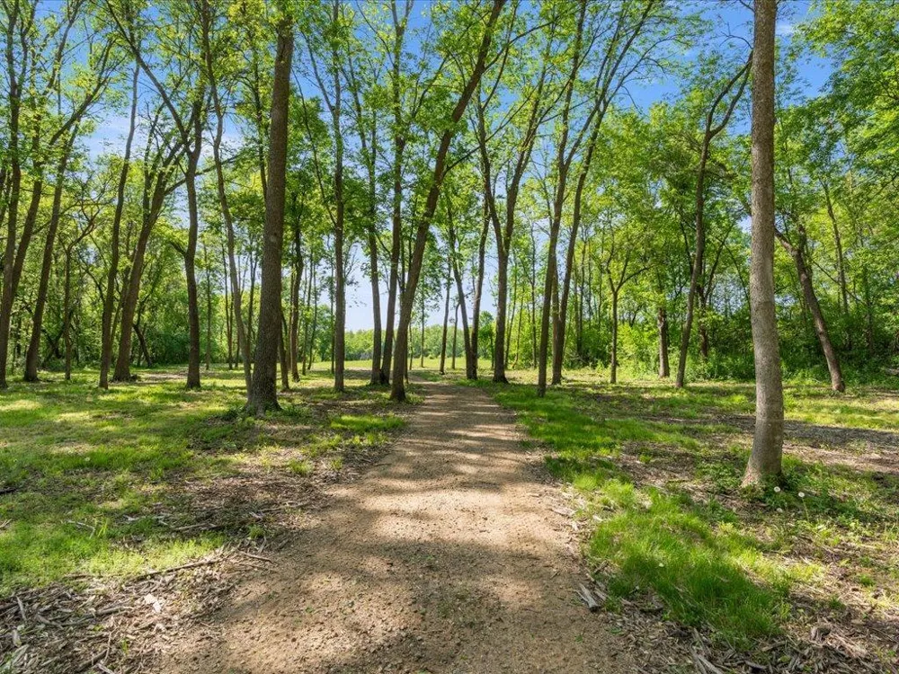 17887 Riverwood Drive Little Falls, MN 56345
