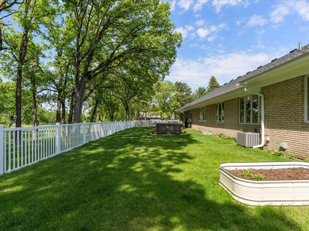 17887 Riverwood Drive Little Falls, MN 56345