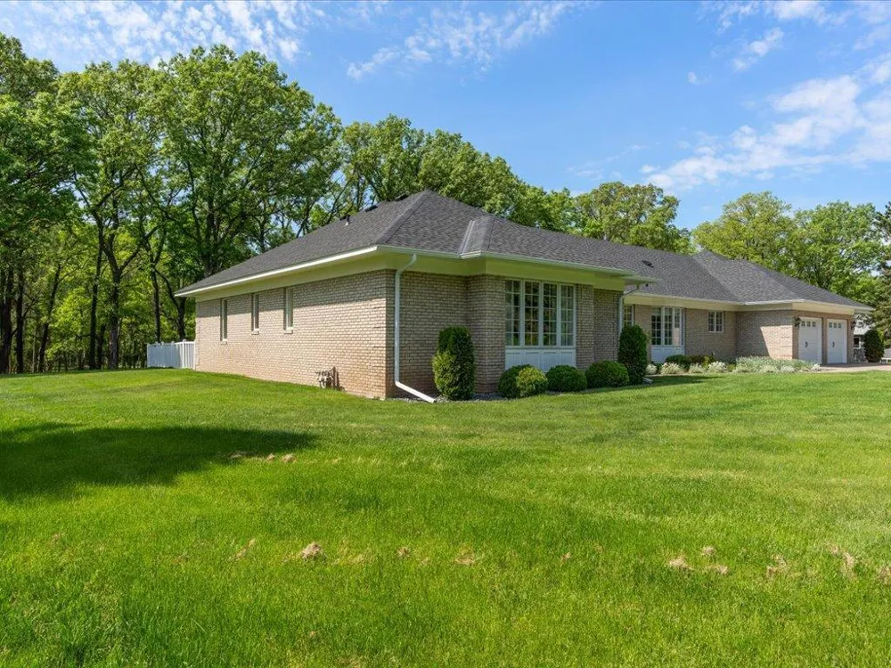 17887 Riverwood Drive Little Falls, MN 56345