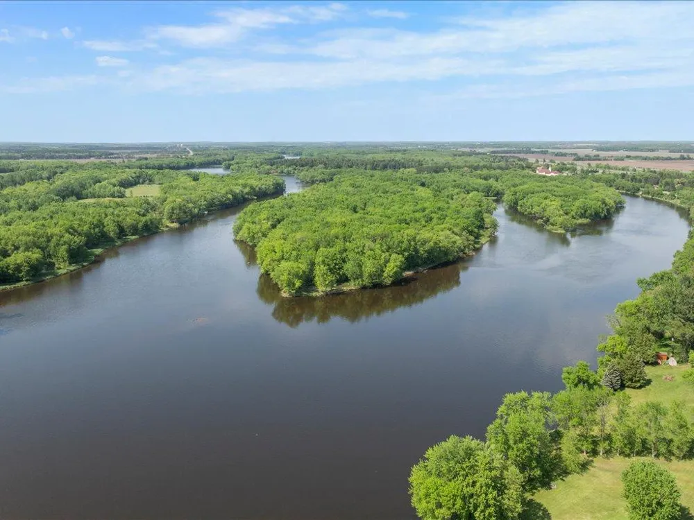 17887 Riverwood Drive Little Falls, MN 56345