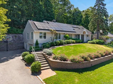 125 Mimosa Drive