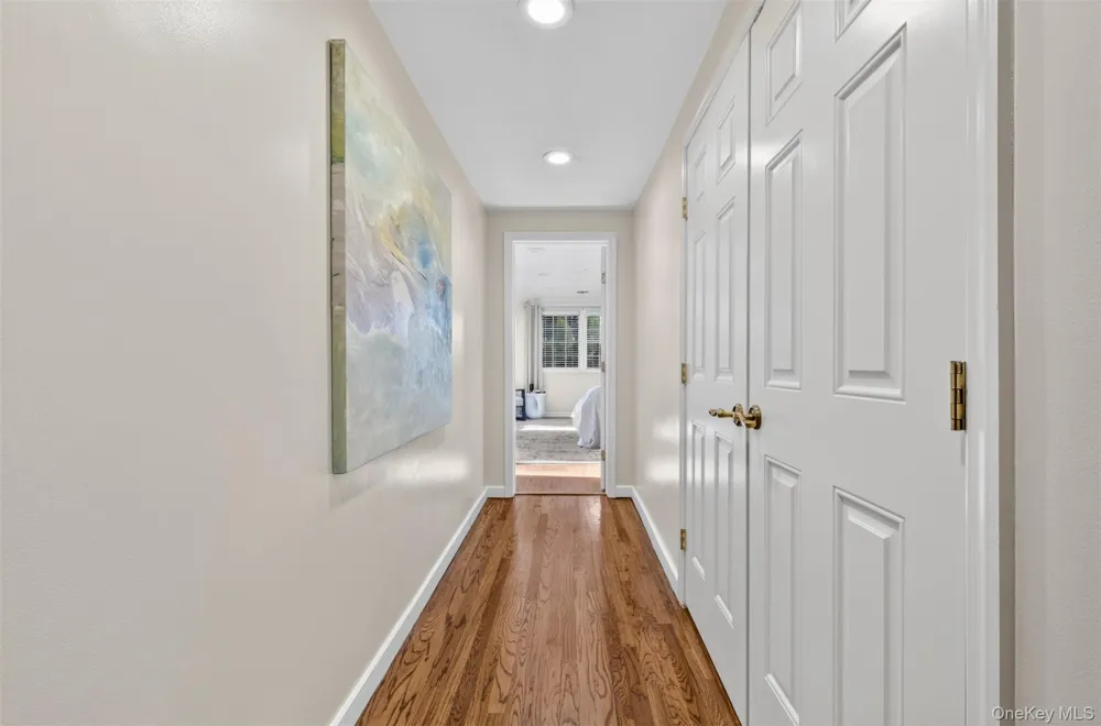 125 Mimosa Drive East Hills, NY 11576