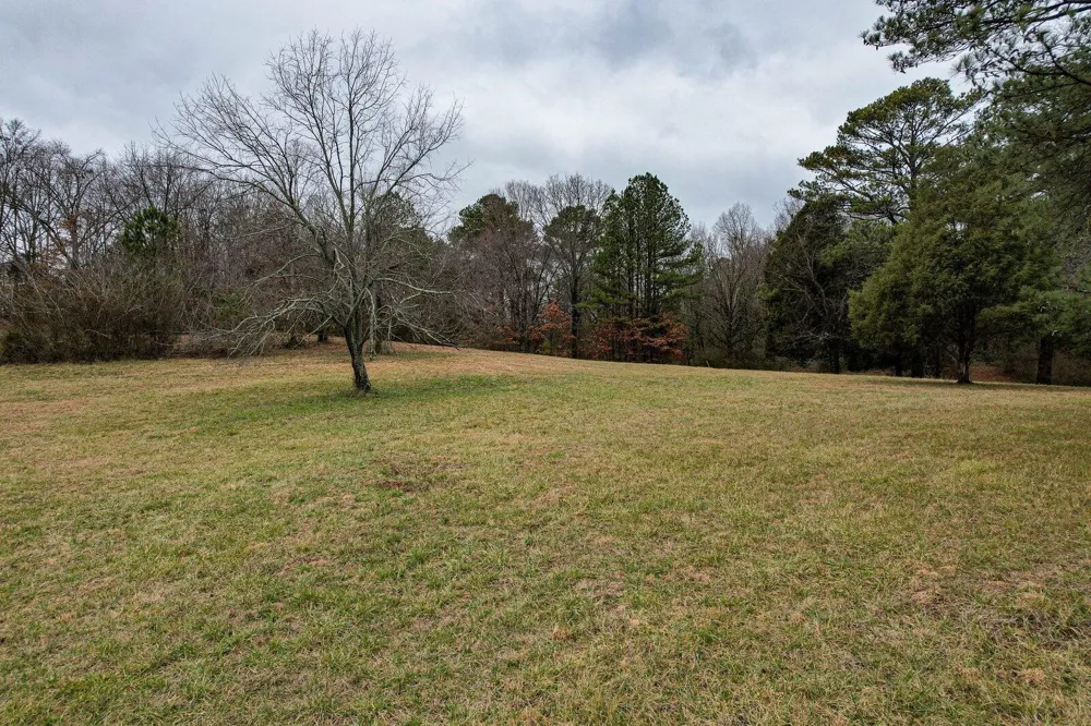 12 37th Street NE Cleveland, TN 37312