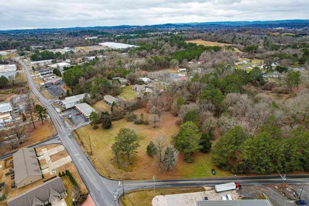 12 37th Street NE Cleveland, TN 37312