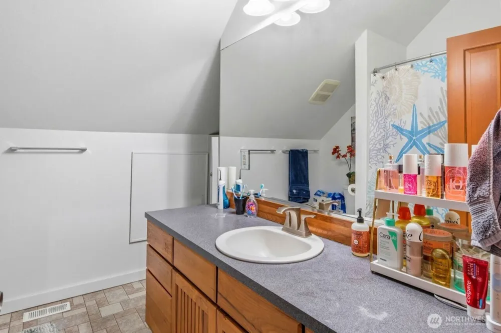 22109 161st Avenue E Graham, WA 98338