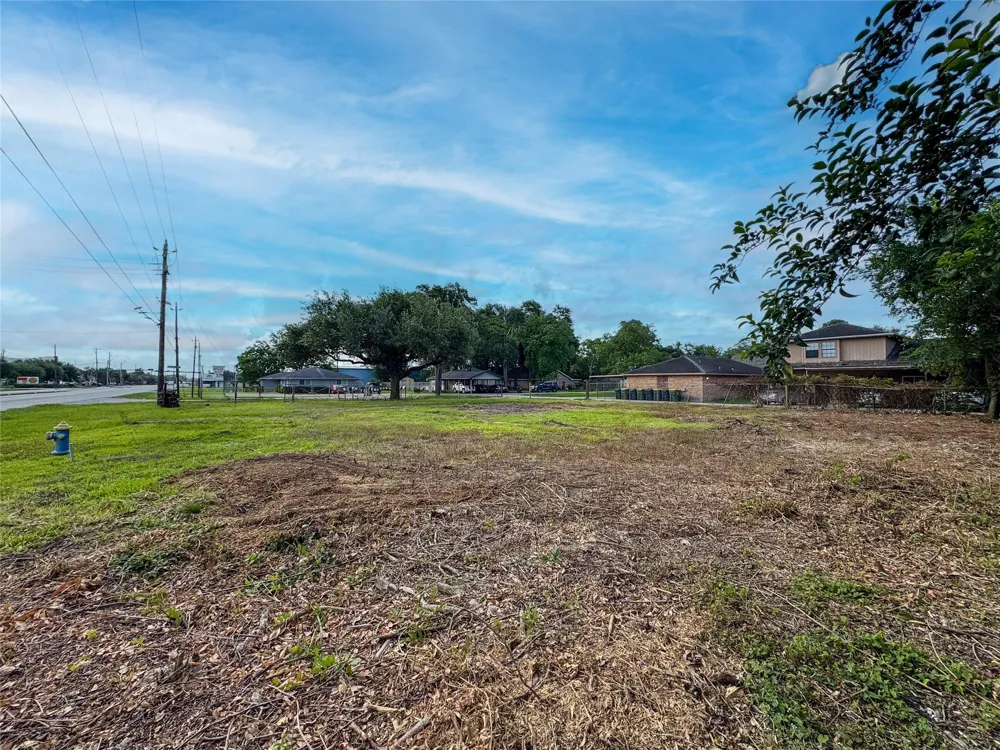 Broadway Fm 518 Pearland, TX 77584