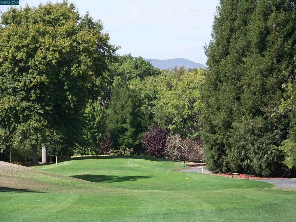 1860 Tice Creek Dr #1208 Walnut Creek, CA 94595