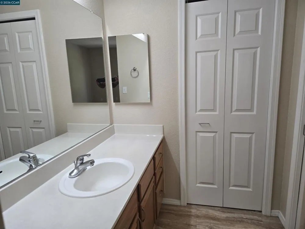 1860 Tice Creek Dr #1208 Walnut Creek, CA 94595