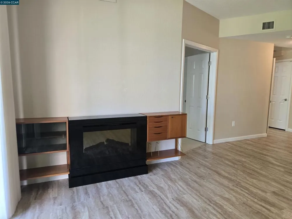 1860 Tice Creek Dr #1208 Walnut Creek, CA 94595