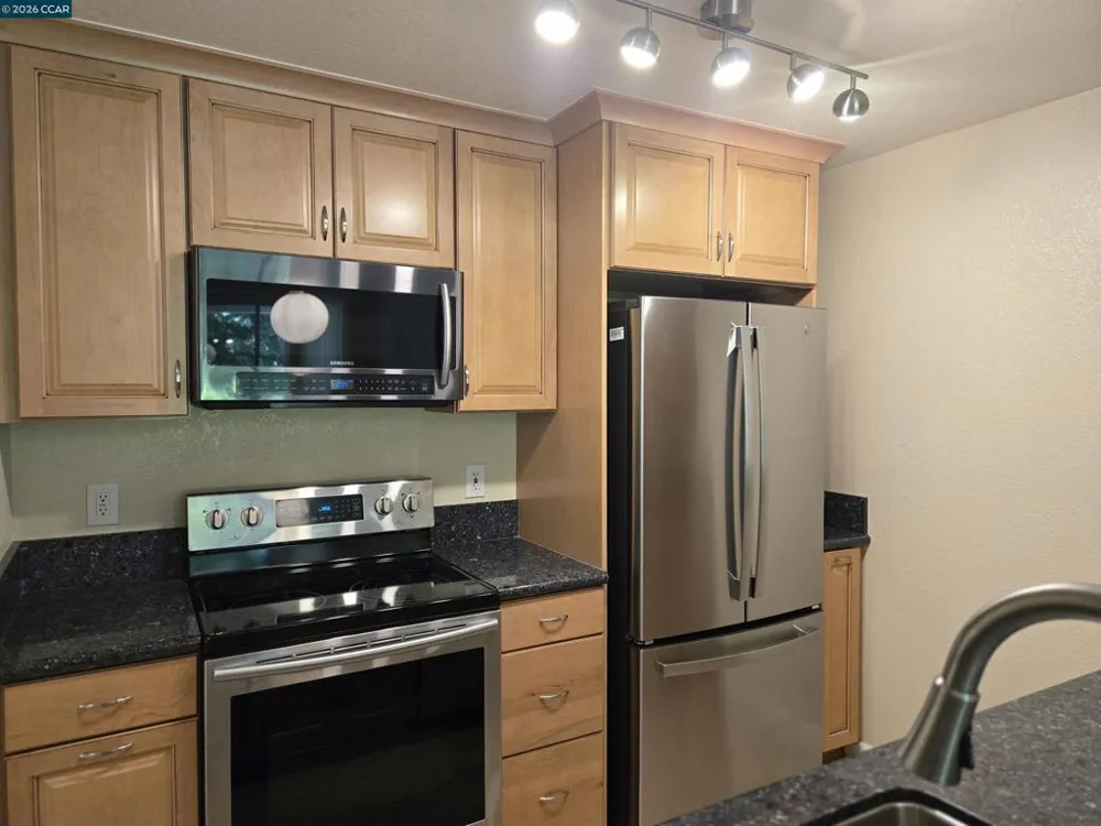 1860 Tice Creek Dr #1208 Walnut Creek, CA 94595