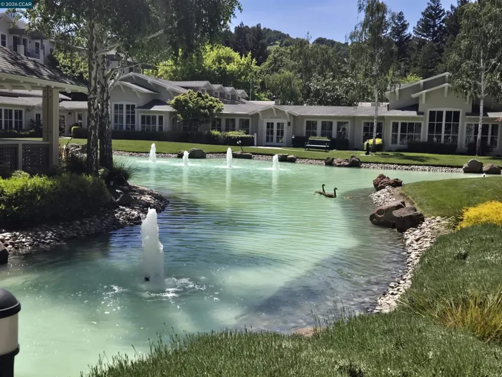 1860 Tice Creek Dr #1208 Walnut Creek, CA 94595