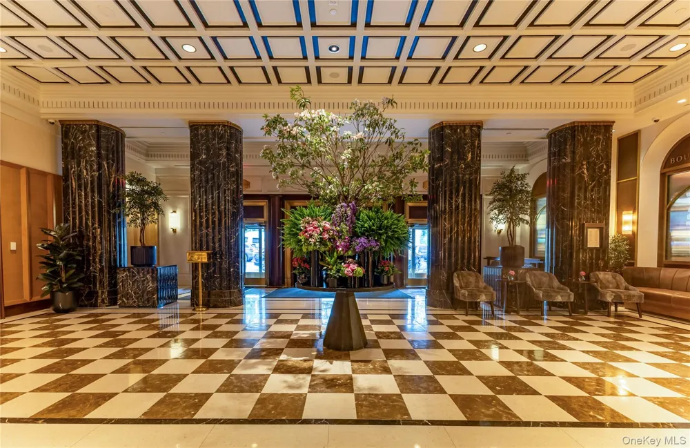 160 Central Park S #1607 New York (Manhattan), NY 10019