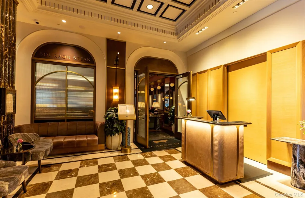 160 Central Park S #1607 New York (Manhattan), NY 10019