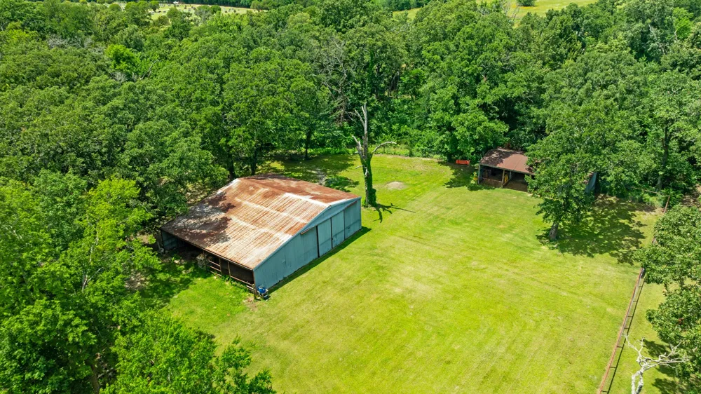 848 CR 15300 Deport, TX 75435
