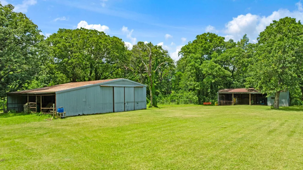 848 CR 15300 Deport, TX 75435