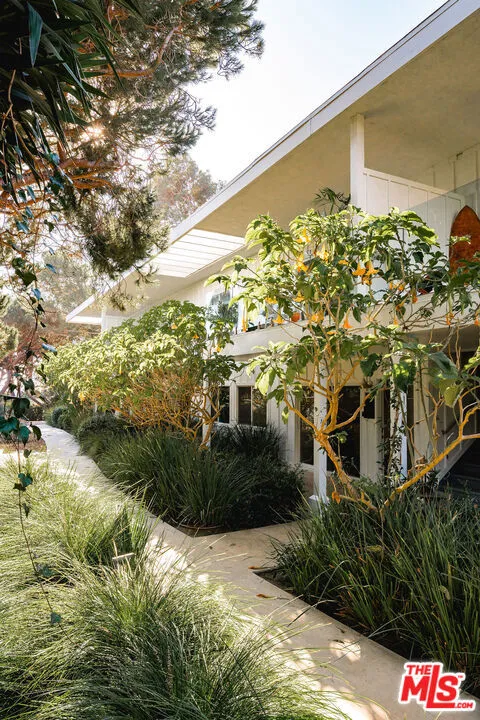 6467 Sycamore Meadows Drive Malibu, CA 90265