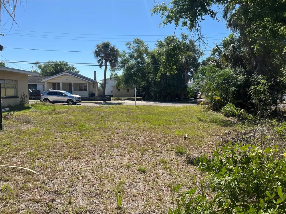 1104 GARDEN STREET Clearwater, FL 33755