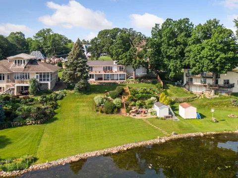 3590 Tuxedo Road