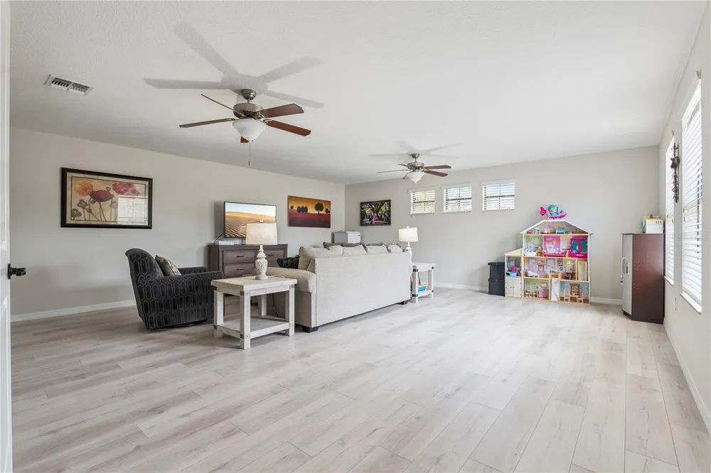 32628 VIEW HAVEN LANE Sorrento, FL 32776