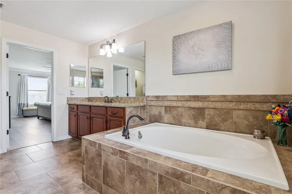 32628 VIEW HAVEN LANE Sorrento, FL 32776