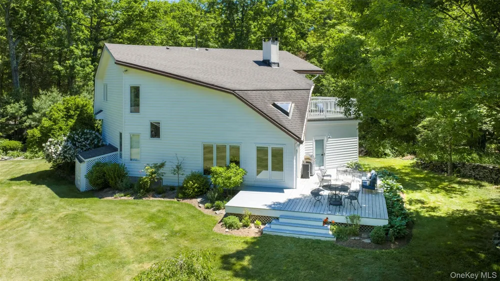 19 Blues Quarry Woodstock, NY 12498