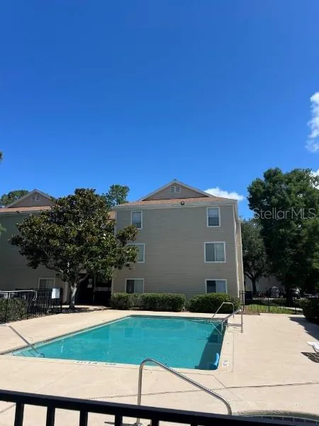 3800 SW 20TH AVENUE #204-Rm 4 Gainesville, FL 32607
