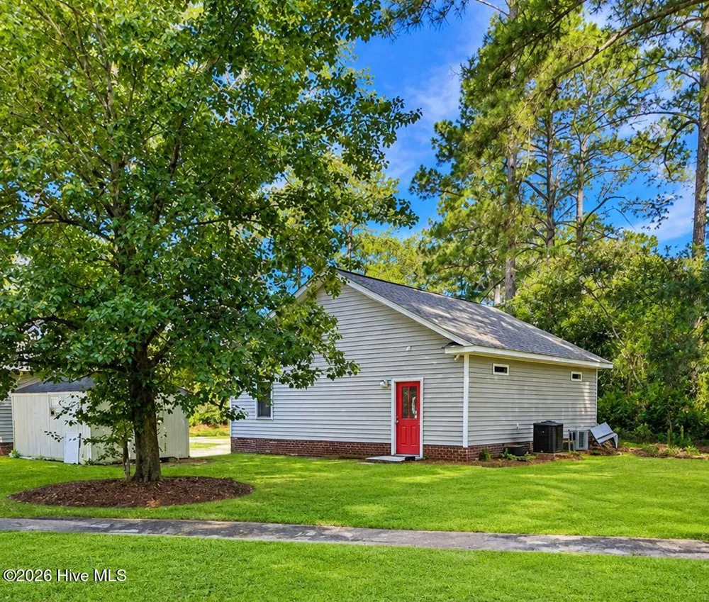 4501 W Fairway Drive Trent Woods, NC 28562