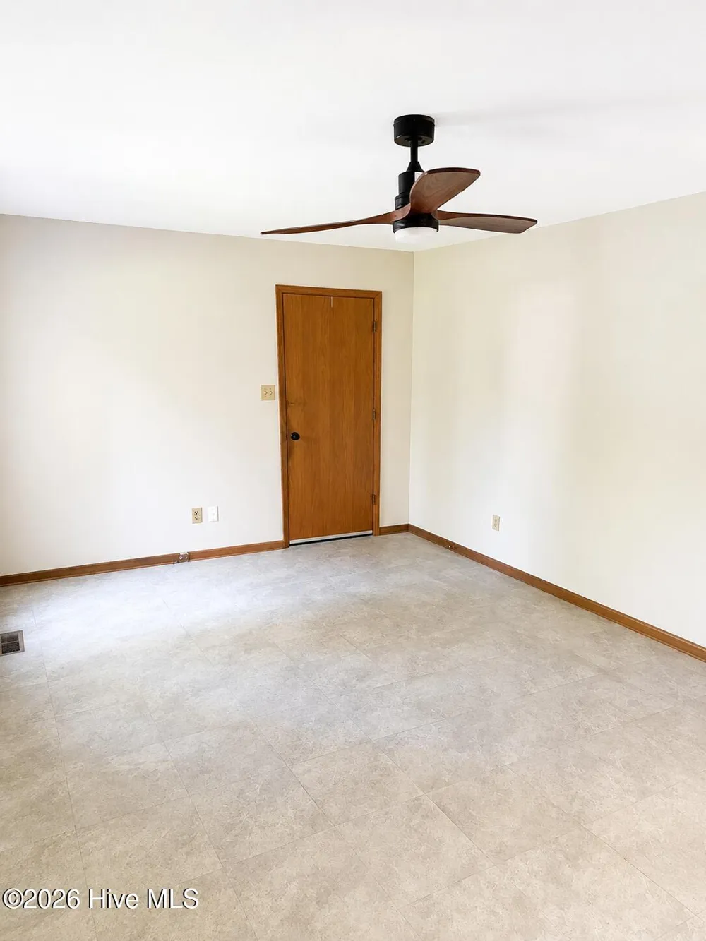 4501 W Fairway Drive Trent Woods, NC 28562