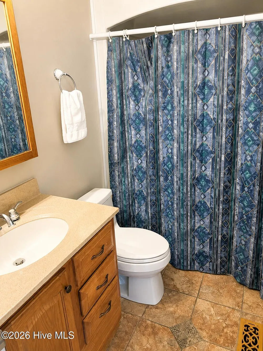 4501 W Fairway Drive Trent Woods, NC 28562
