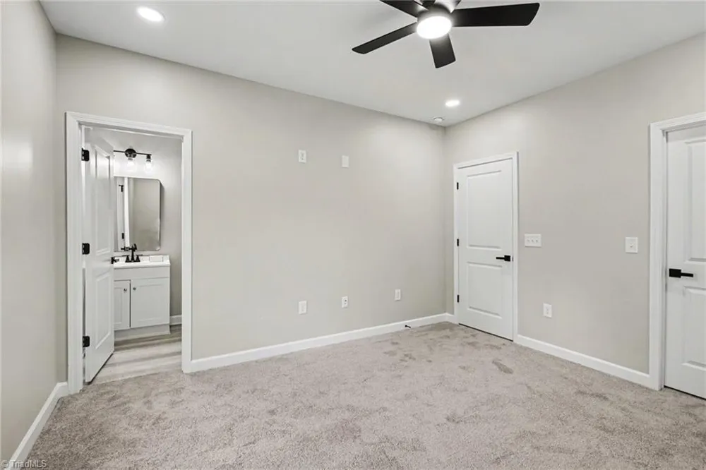 1436 Delaware Avenue Eden, NC 27288