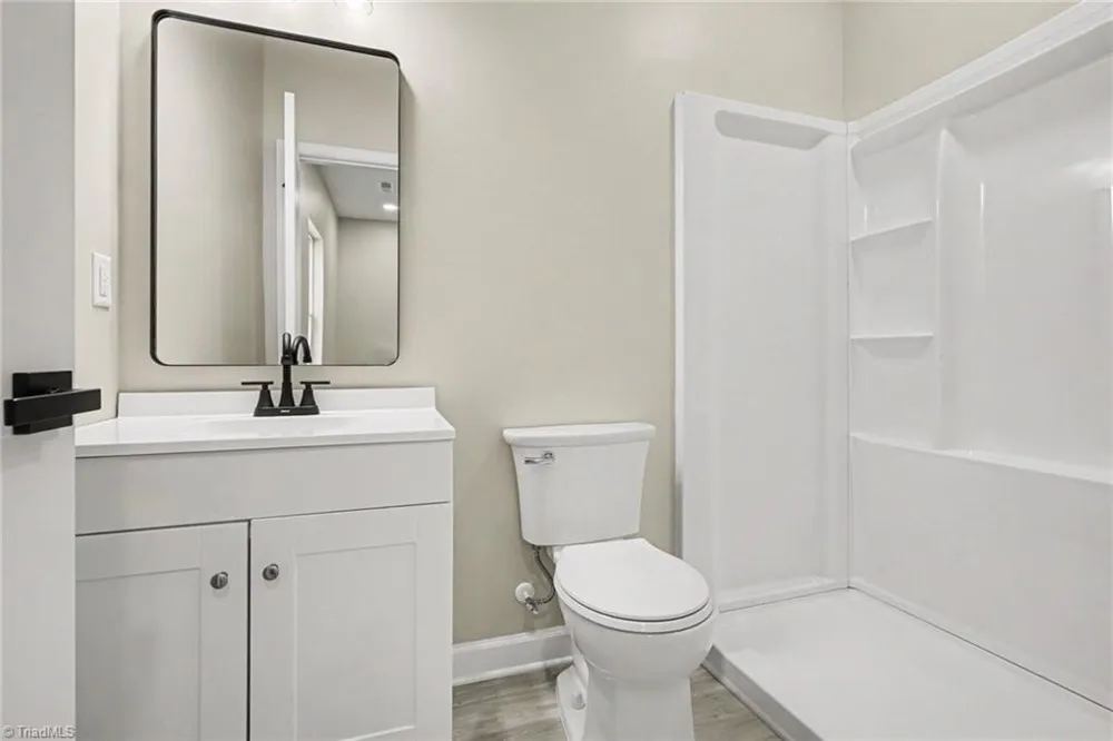 1436 Delaware Avenue Eden, NC 27288