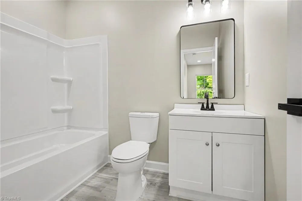 1436 Delaware Avenue Eden, NC 27288