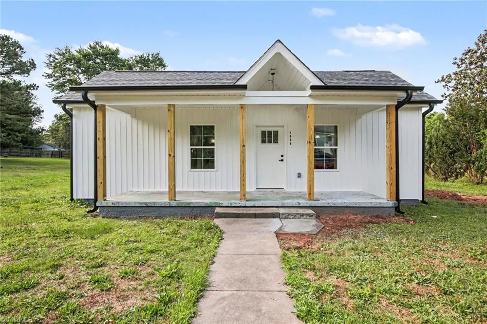 1436 Delaware Avenue Eden, NC 27288