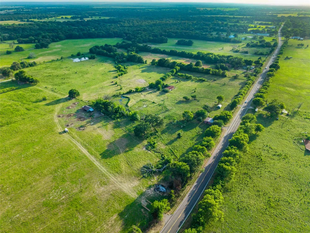 2 W Cedar Creek Parkway Kemp, TX 75143