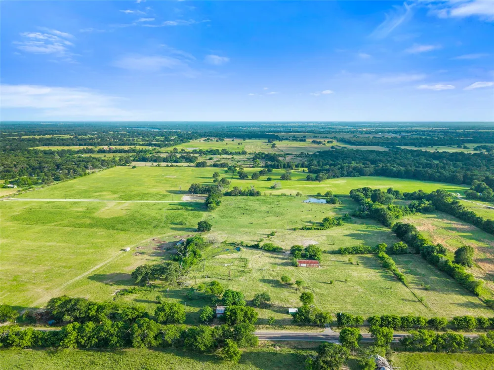 2 W Cedar Creek Parkway Kemp, TX 75143