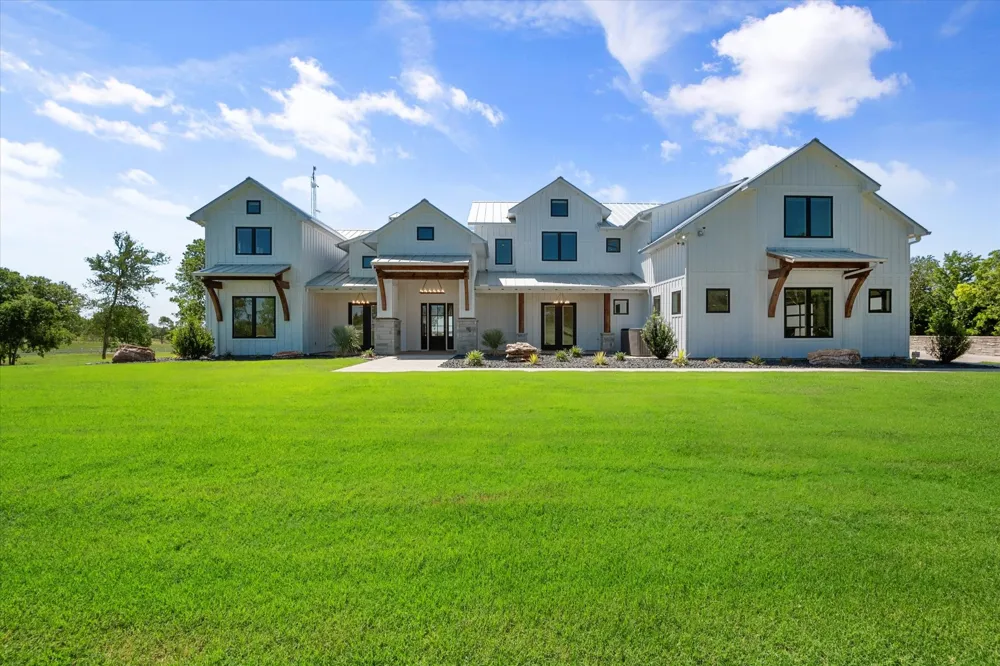 121 Elm Kerens, TX 75144