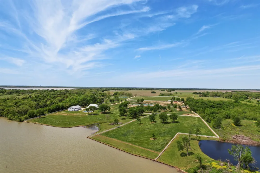 121 Elm Kerens, TX 75144