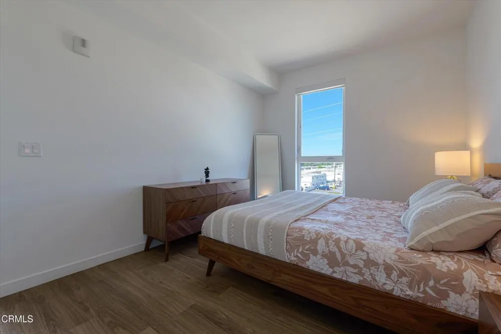 18900 Parthenia Street #205 Northridge, CA 91324