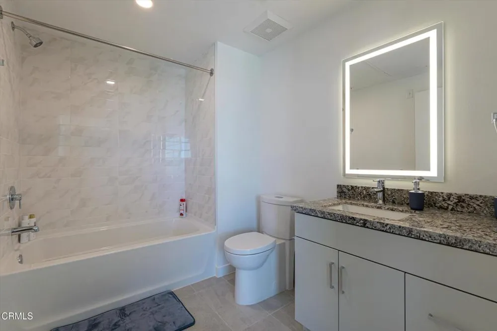 18900 Parthenia Street #205 Northridge, CA 91324