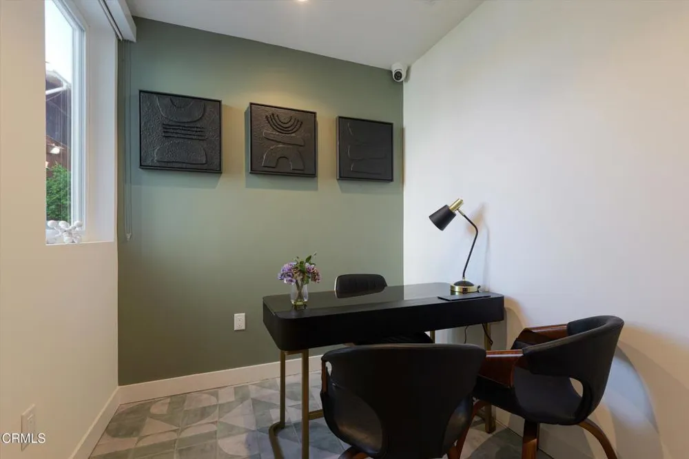 18900 Parthenia Street #205 Northridge, CA 91324