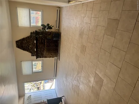 33 Hawthorne Road