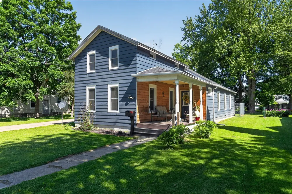 728 W Hanover Street Marshall, MI 49068