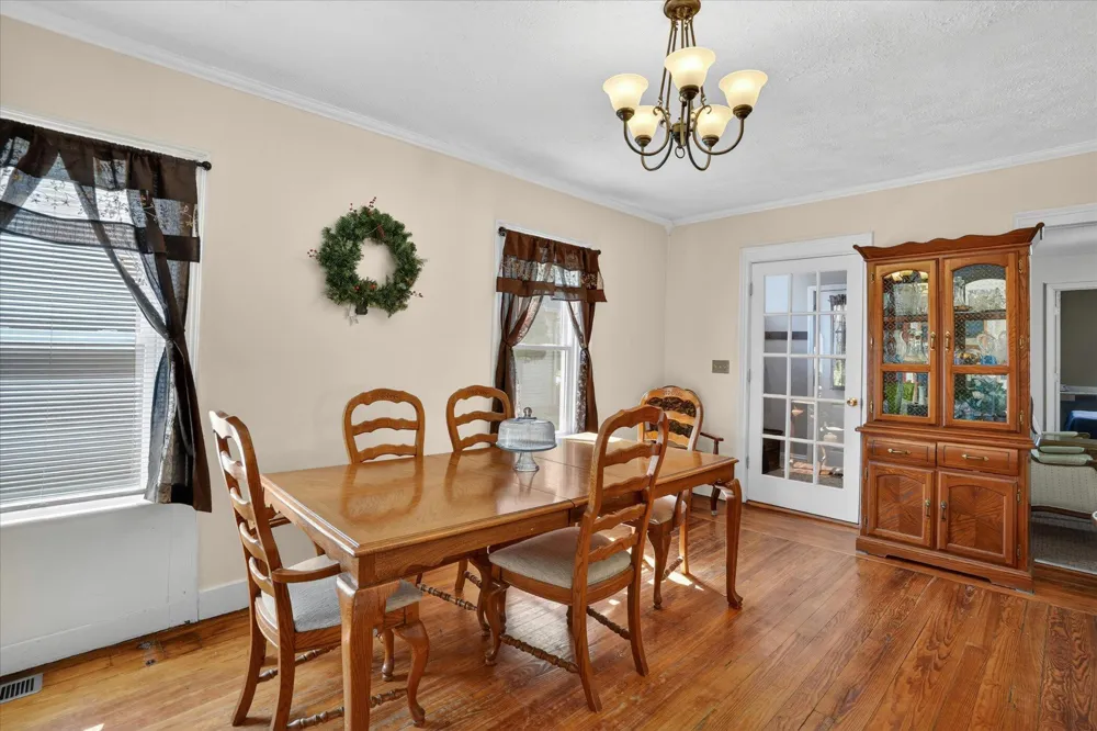 728 W Hanover Street Marshall, MI 49068