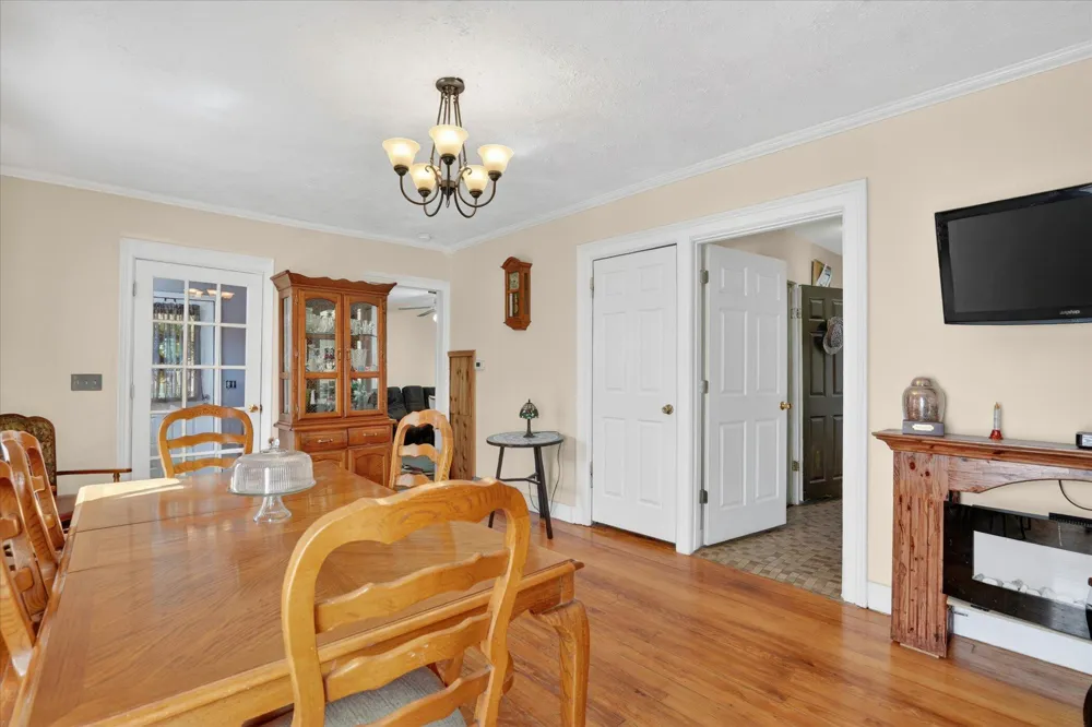 728 W Hanover Street Marshall, MI 49068